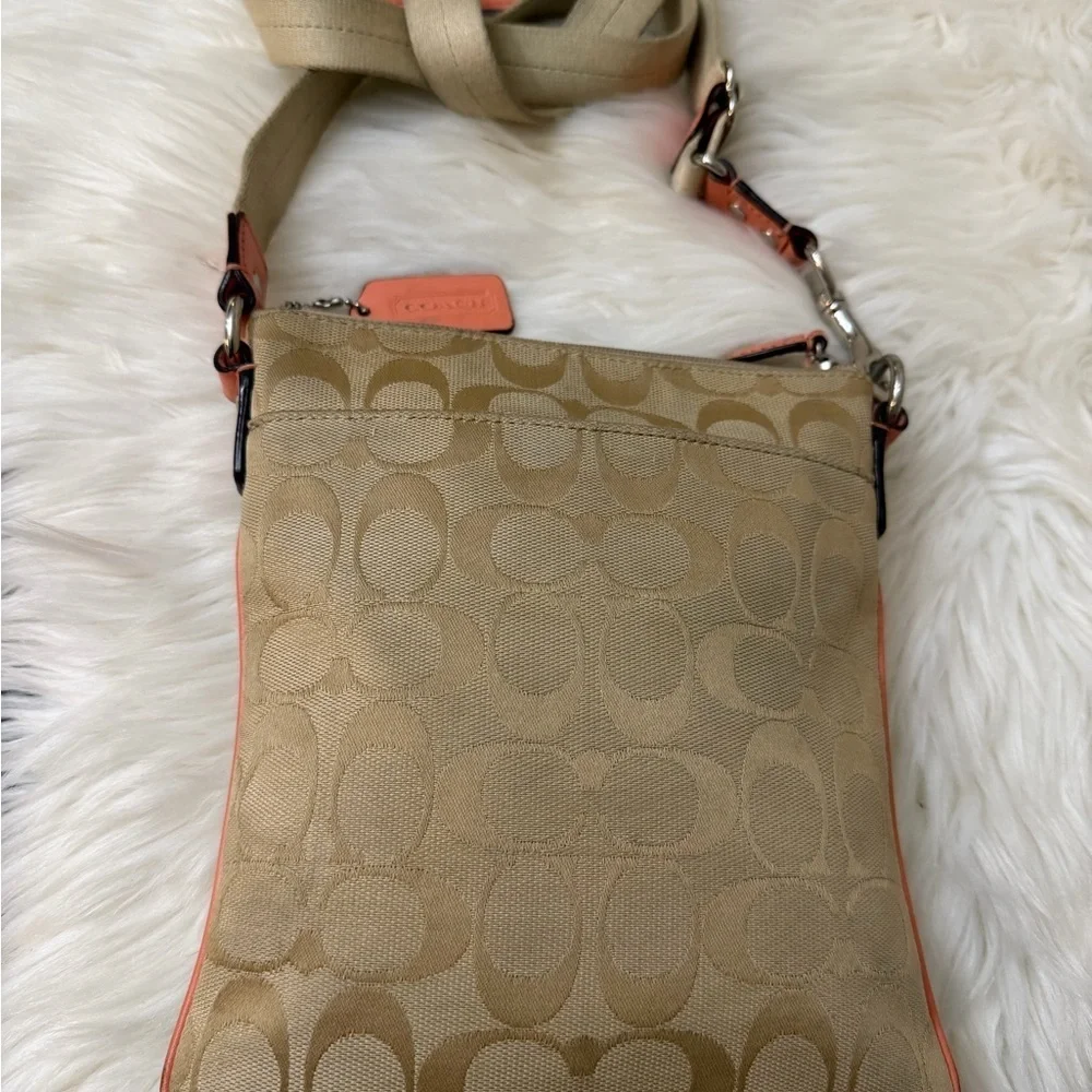 Coach elegant crossbody